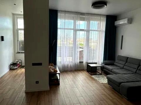 будинок за адресою Центральна вул., (Будинок 1)