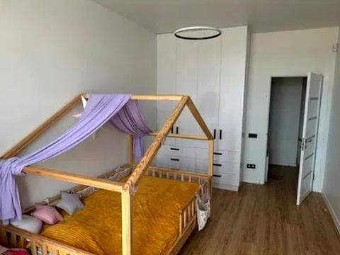 будинок за адресою Центральна вул., (Будинок 1)