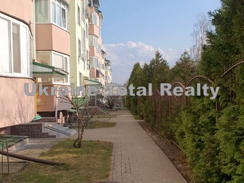 комерційна за адресою Борщагівська вул., 30-А