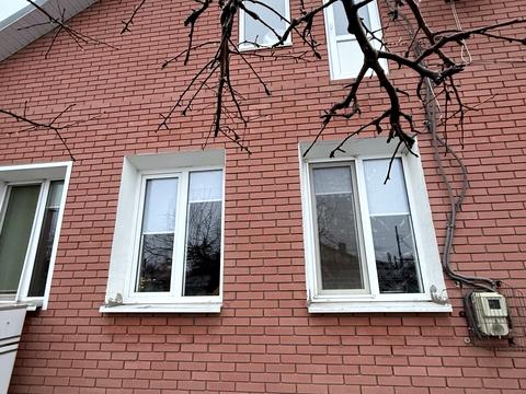 будинок за адресою Лівобережна вул., 8