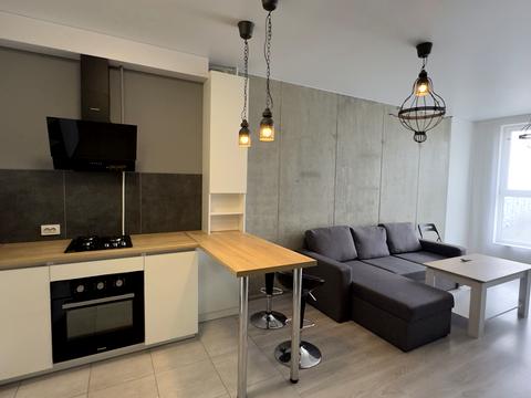 квартира за адресою Володимира Великого вул. (Артема), 10в