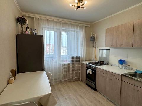 квартира за адресою Михайла Лушпи просп., 22