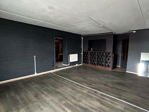 коммерческая по адресу Домбровського ул., 50