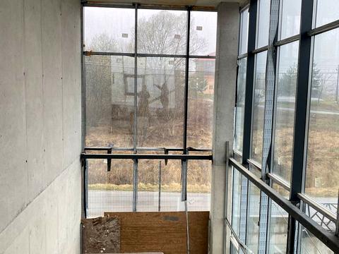 комерційна за адресою Гетьмана Петра Сагайдачного вул., 87