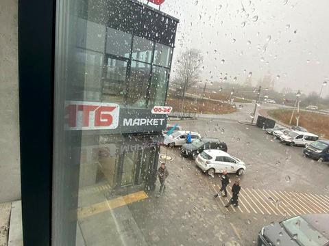 комерційна за адресою Гетьмана Петра Сагайдачного вул., 87