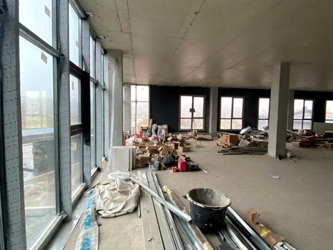 комерційна за адресою Гетьмана Петра Сагайдачного вул., 87