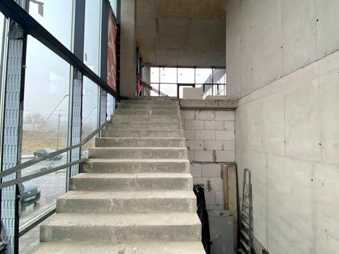 комерційна за адресою Гетьмана Петра Сагайдачного вул., 87