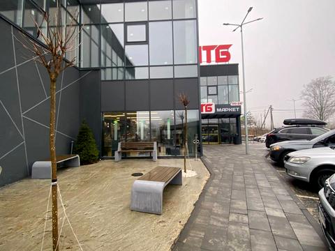 комерційна за адресою Гетьмана Петра Сагайдачного вул., 87