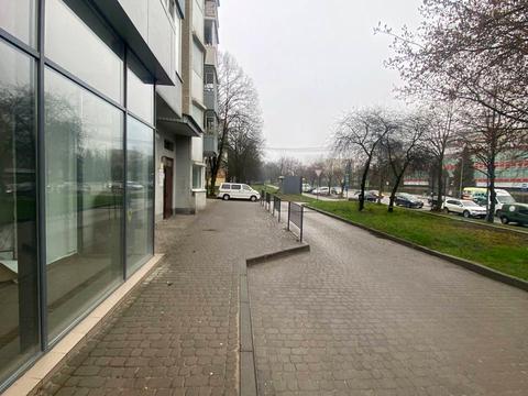 комерційна за адресою Володимира Великого вул. (Артема), 1