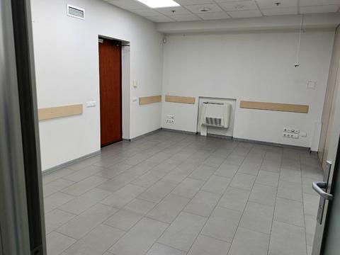 коммерческая по адресу Антоновича ул. (Горького), 172
