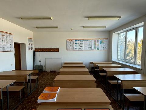 комерційна за адресою Миру пл., 57