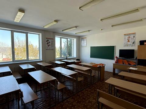 комерційна за адресою Миру пл., 57