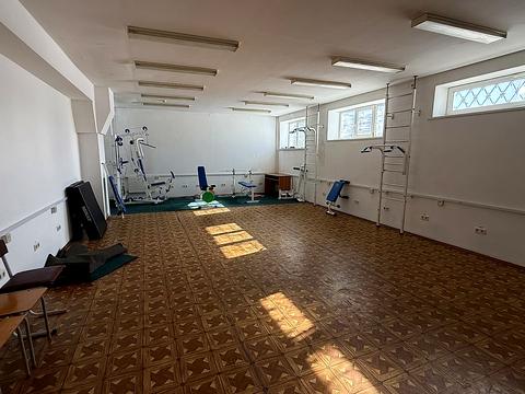 комерційна за адресою Миру пл., 57