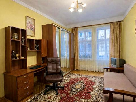 квартира по адресу Опильского ул., 6