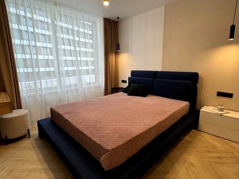 квартира за адресою Дніпровська набережна вул., 15-К