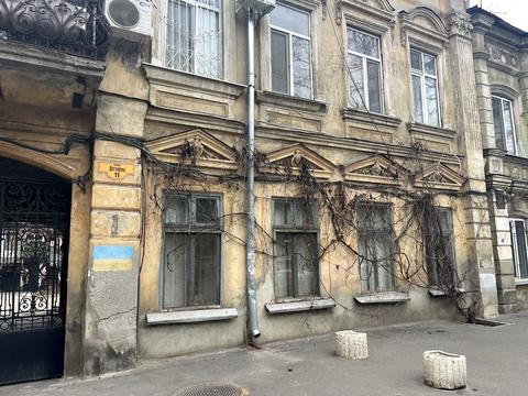 коммерческая по адресу Дегтярная ул., 11