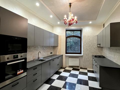 будинок за адресою Київська вул.