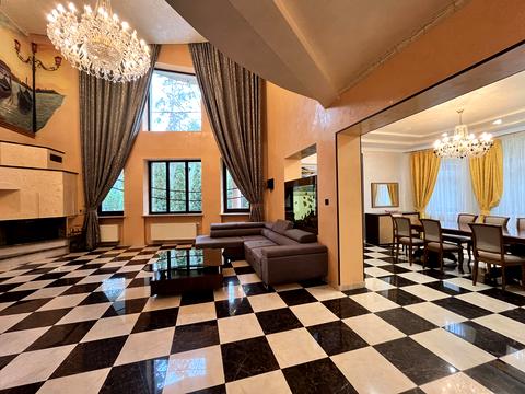 будинок за адресою Київська вул.