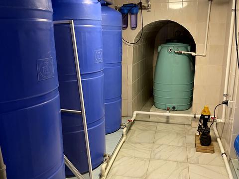 комерційна за адресою Пироговський пров., 6