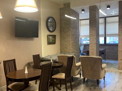 комерційна за адресою Пироговський пров., 6