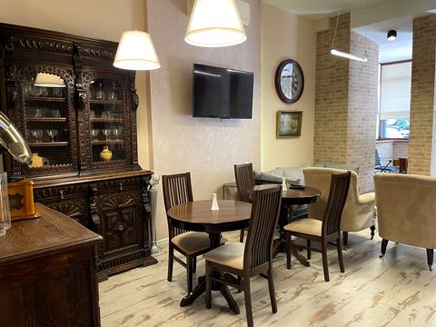 коммерческая по адресу Пироговський пер., 6