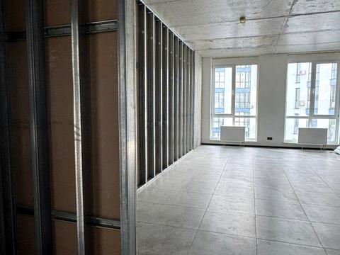 комерційна за адресою Валерія Лобановського просп. (Червонозоряний), 4-В