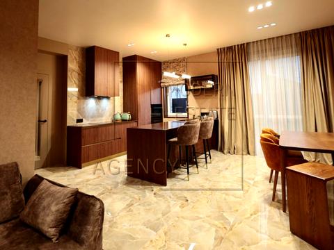 дом по адресу Інелли Огнєвої