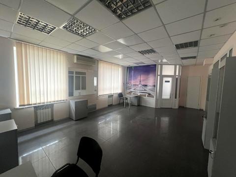 комерційна за адресою Лобановського вул., 13