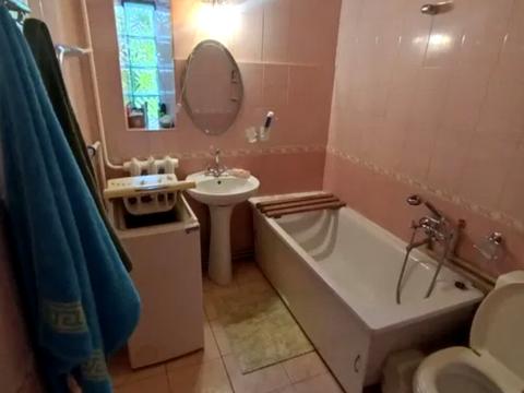 будинок за адресою 32-га Лінія вул.