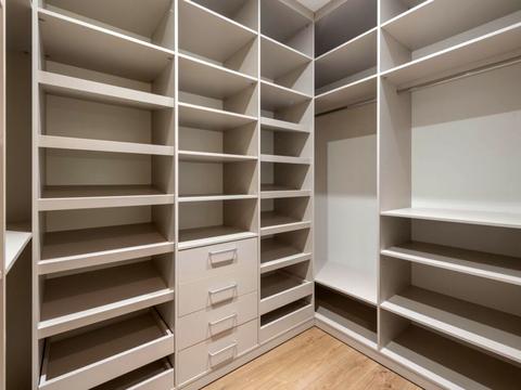 квартира по адресу Андрея Верхогляда ул. (Михайла Драгомирова), 14