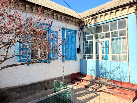 будинок за адресою Першотравневий