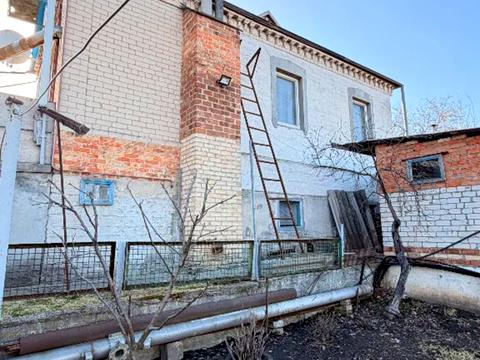 будинок за адресою Першотравневий