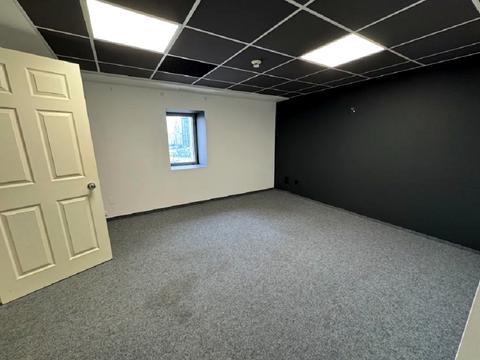 коммерческая по адресу Шелковичная ул., 42