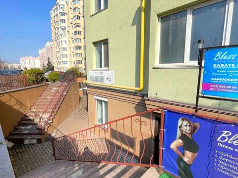 коммерческая по адресу Боголюбова ул., 18