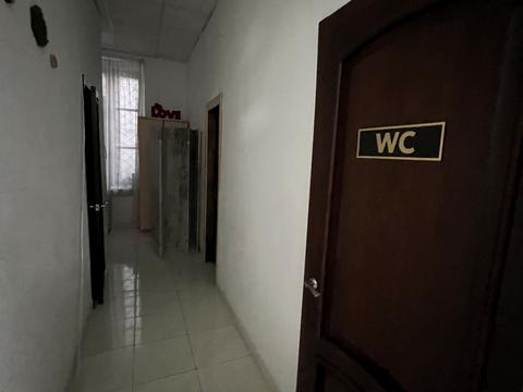 комерційна за адресою Краснова вул., 13