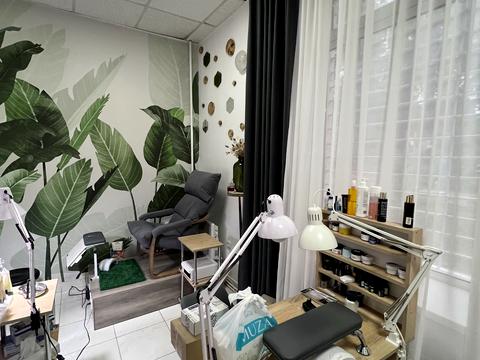 комерційна за адресою Краснова вул., 13