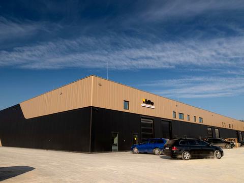 комерційна за адресою Північна вул., 1