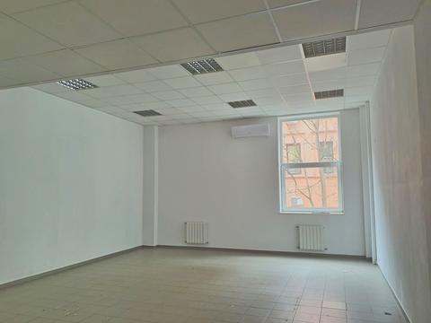 комерційна за адресою Святослава Хороброго вул. (Чкалова), 12