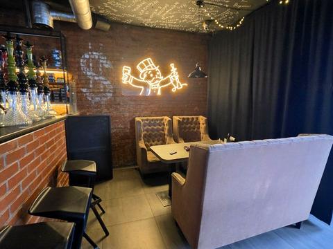 комерційна за адресою Логінова вул., 1