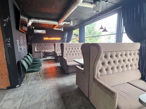 комерційна за адресою Логінова вул., 1