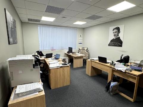 коммерческая по адресу Шелковичная ул., 42