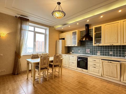 квартира за адресою Василя Тютюнника вул. (Анрі Барбюса), 16