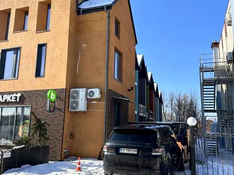 квартира за адресою Леоніда Каденюка вул., 4