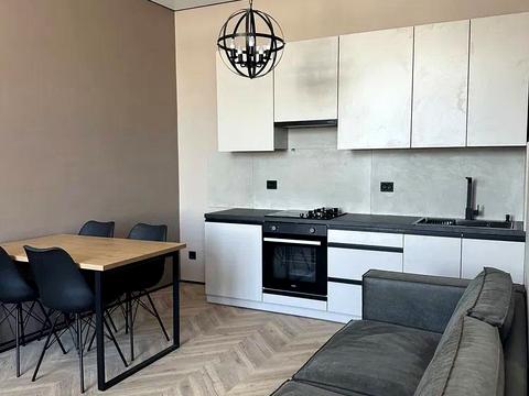 квартира по адресу Леоніда Каденюка ул., 4