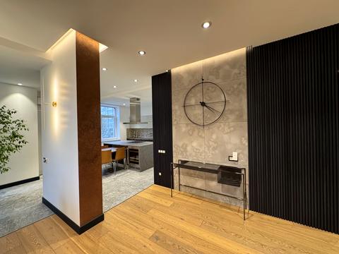 квартира за адресою Старонаводницька вул., 13