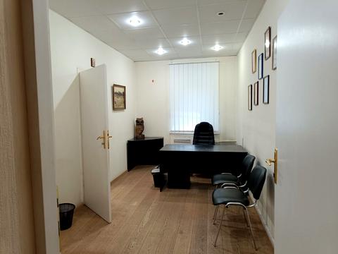 комерційна за адресою Шевченка вул., 18-Б