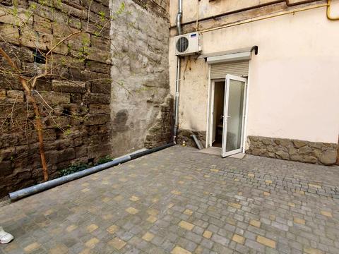 комерційна за адресою Тираспольська вул., 13