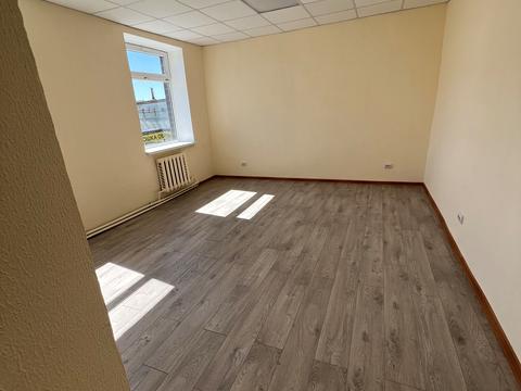 коммерческая по адресу Київська ул., 74а