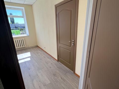 коммерческая по адресу Київська ул., 74а