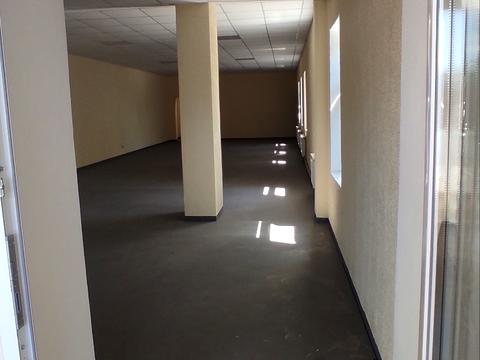 коммерческая по адресу Київська ул., 74а